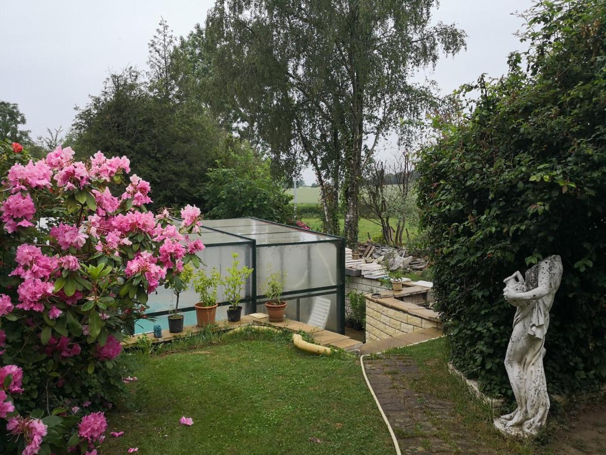 Bed and Breakfast Au Jardin Fleuri Secondigny Zewnętrze zdjęcie