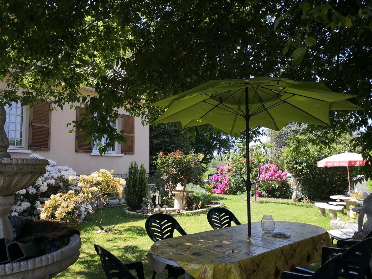 Bed and Breakfast Au Jardin Fleuri Secondigny Zewnętrze zdjęcie